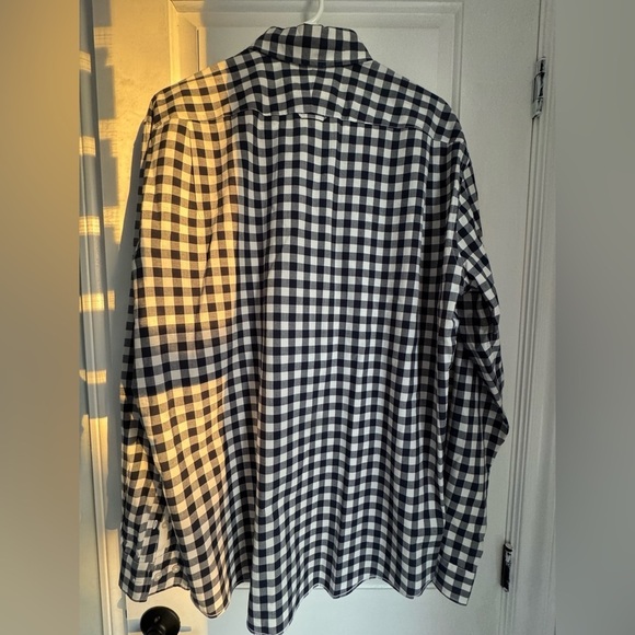 LACOSTE black and white collared long sleeve button up dress shirt (EU 40) - Picture 2 of 5